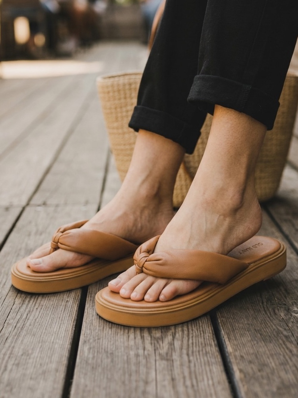 NWT Old Navy Puff Platform Sandals size 10 taupe